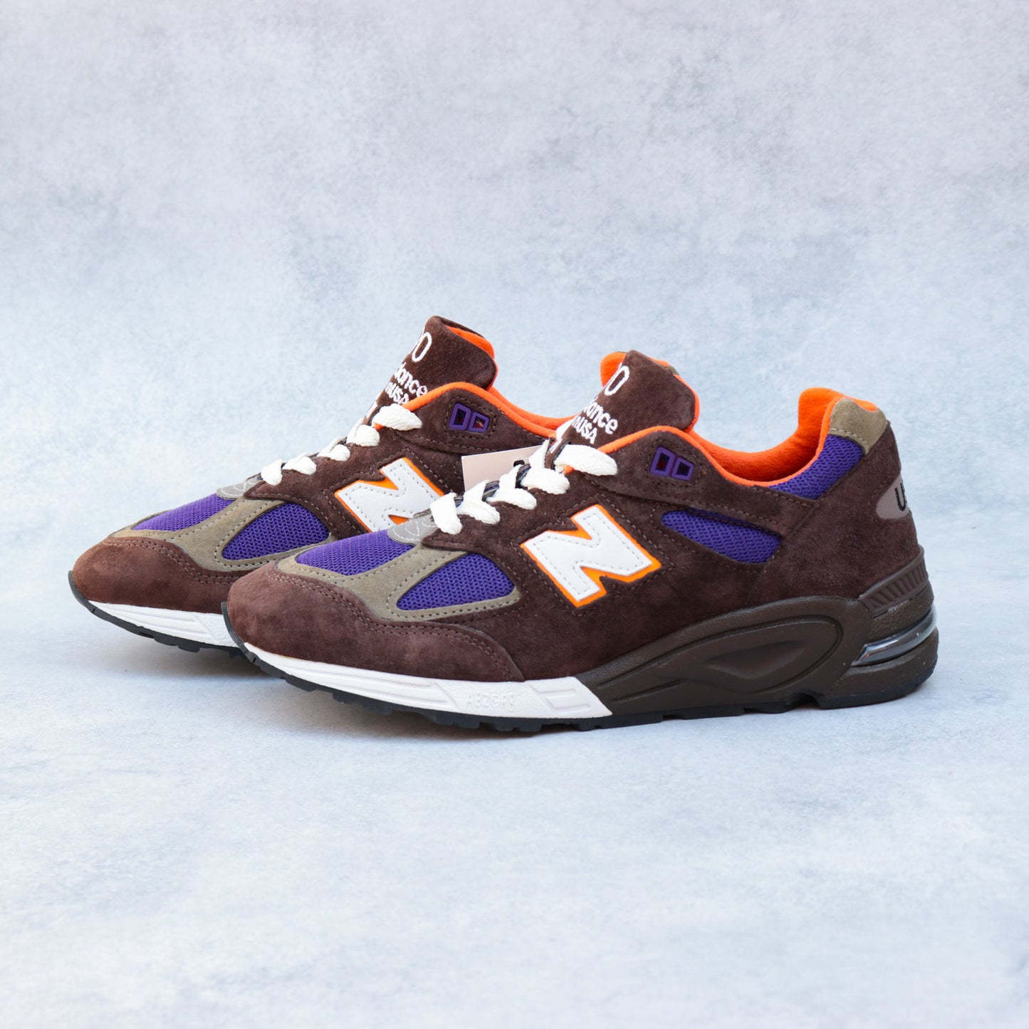 New Balance 990v2