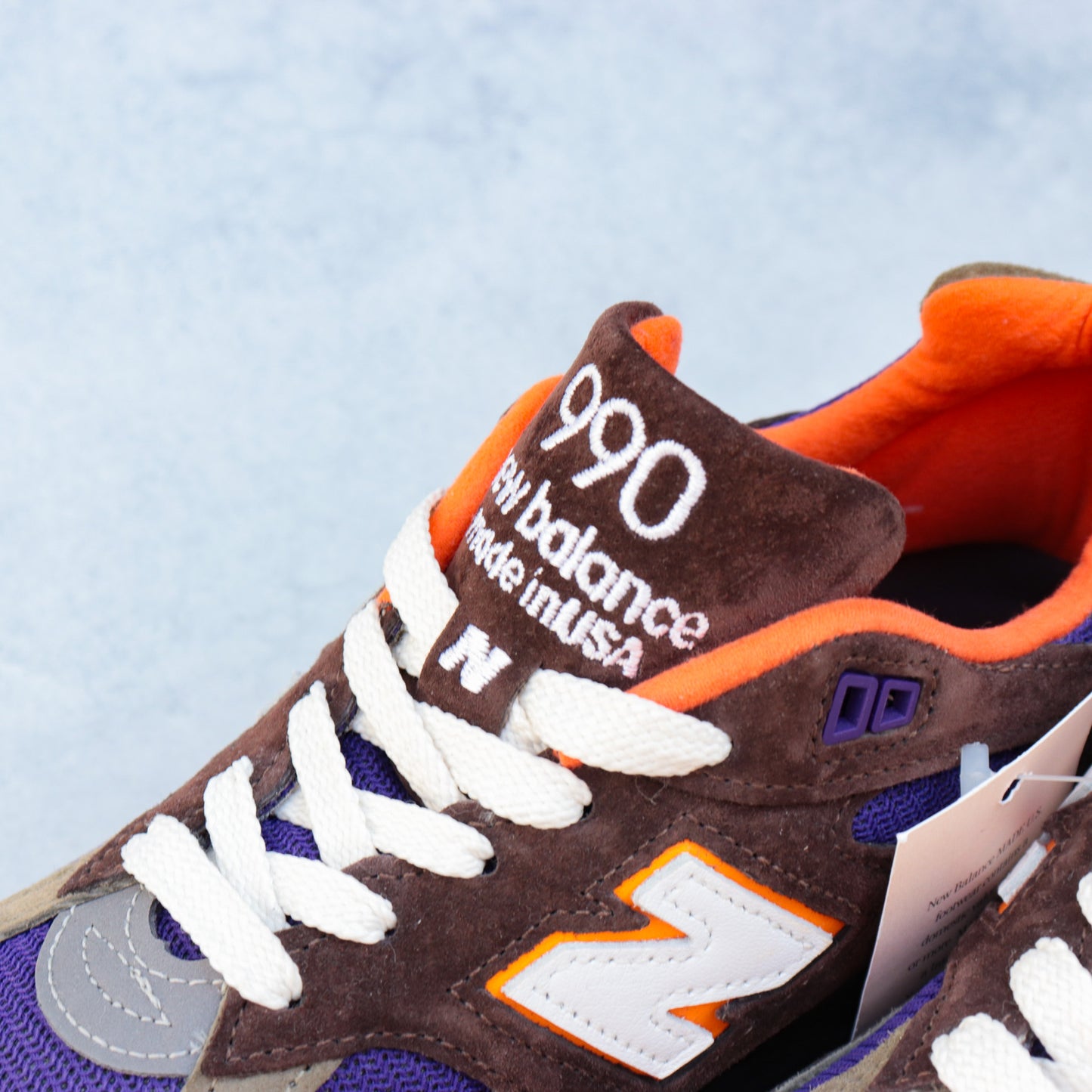 New Balance 990v2