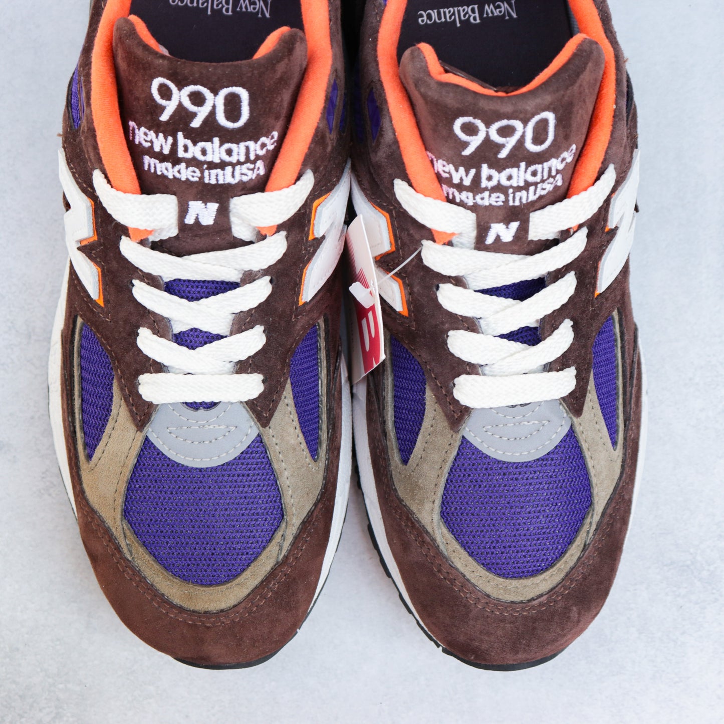 New Balance 990v2