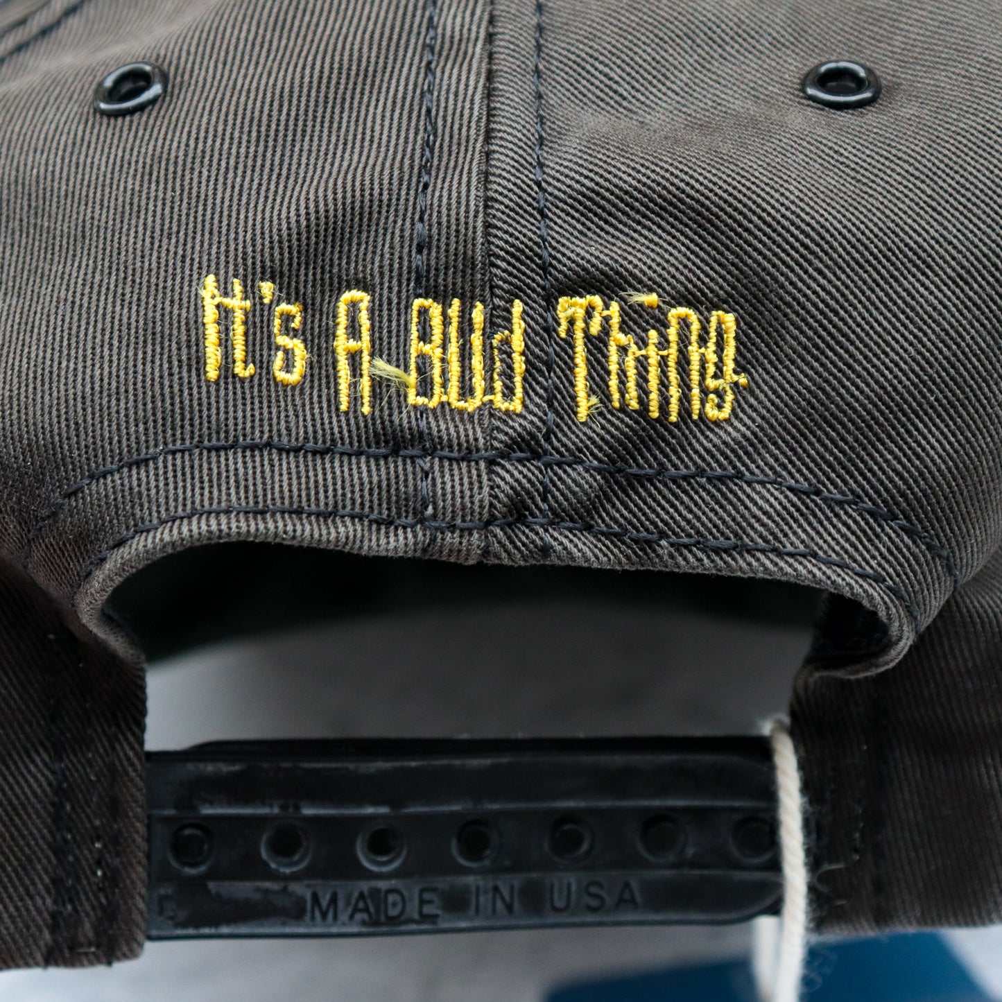 BOBBY BROWN Festival Cap