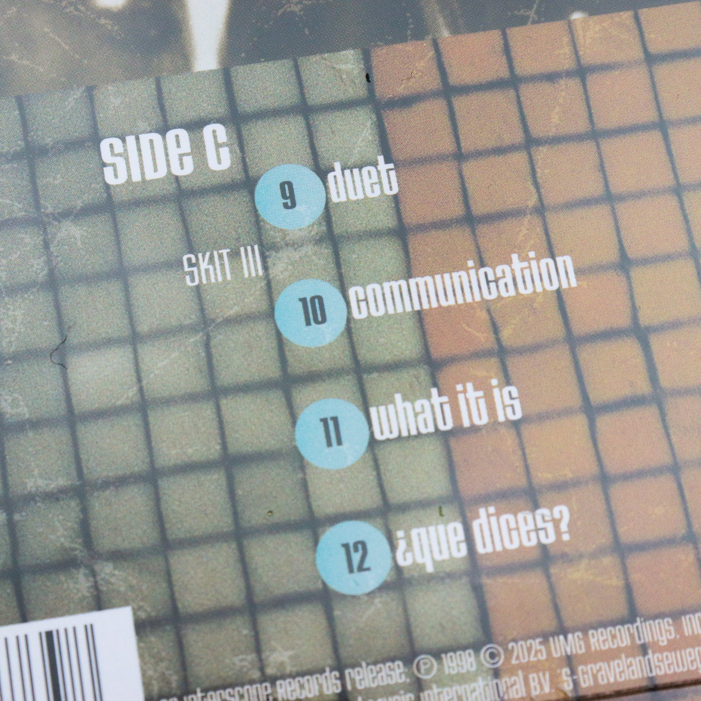 BLACK EYED PEAS / Behind The Front