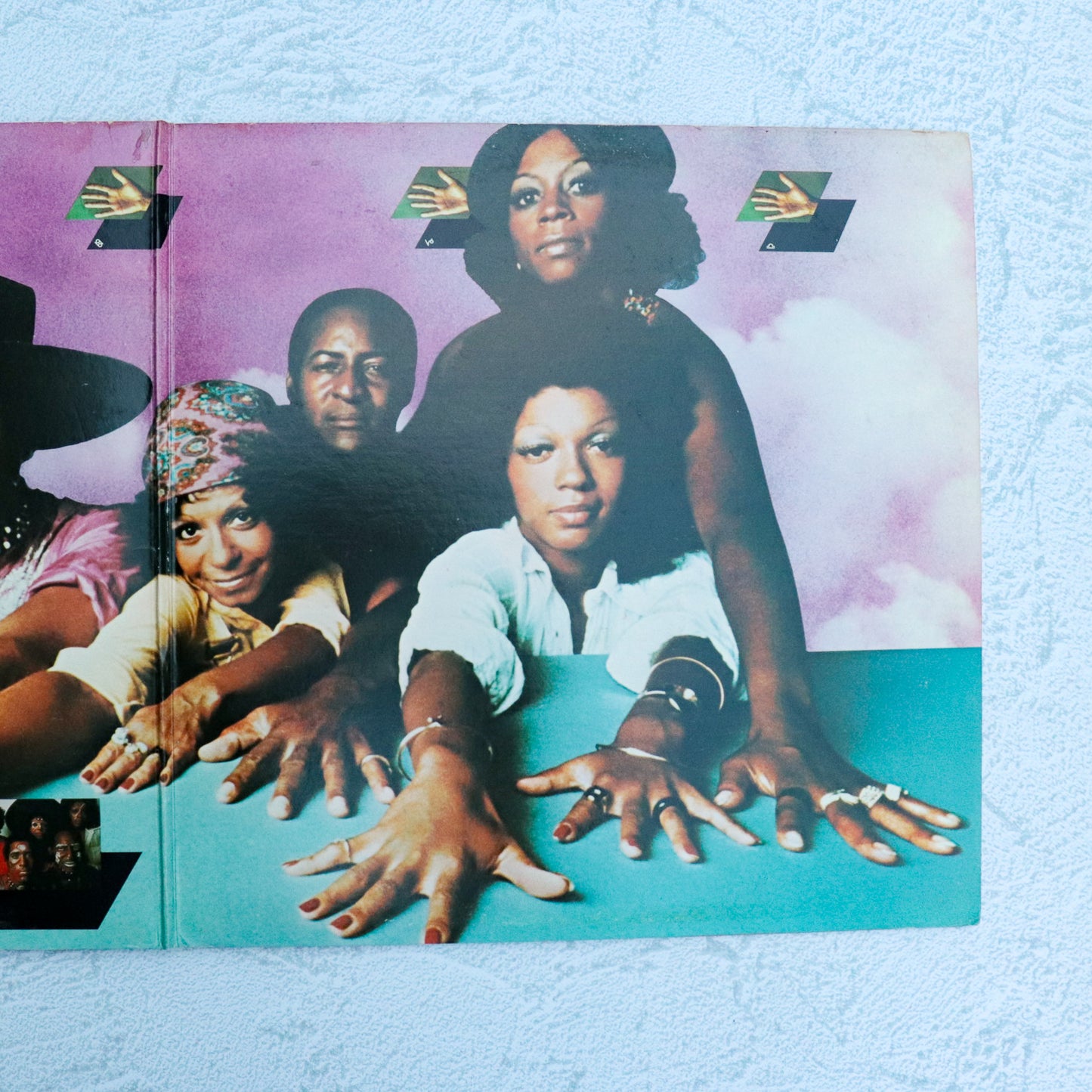 CREATIVE SOURCE / ST