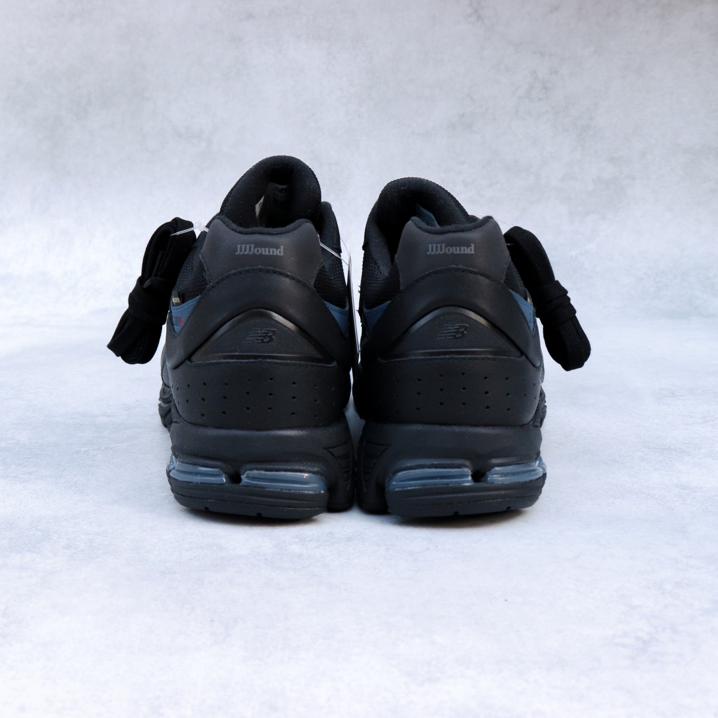 New Balance 2002R Gore-Tex