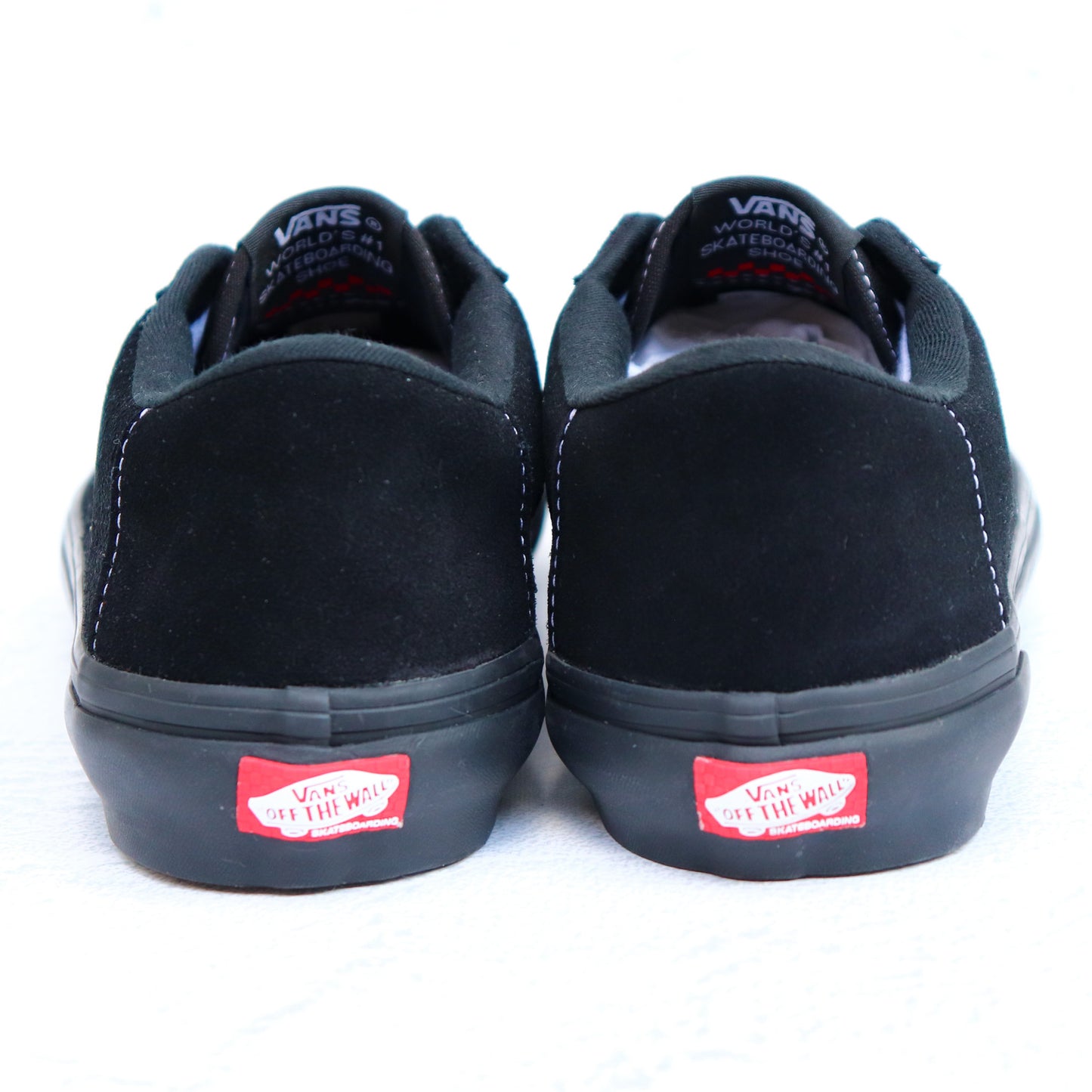 Vans Agah Blackout