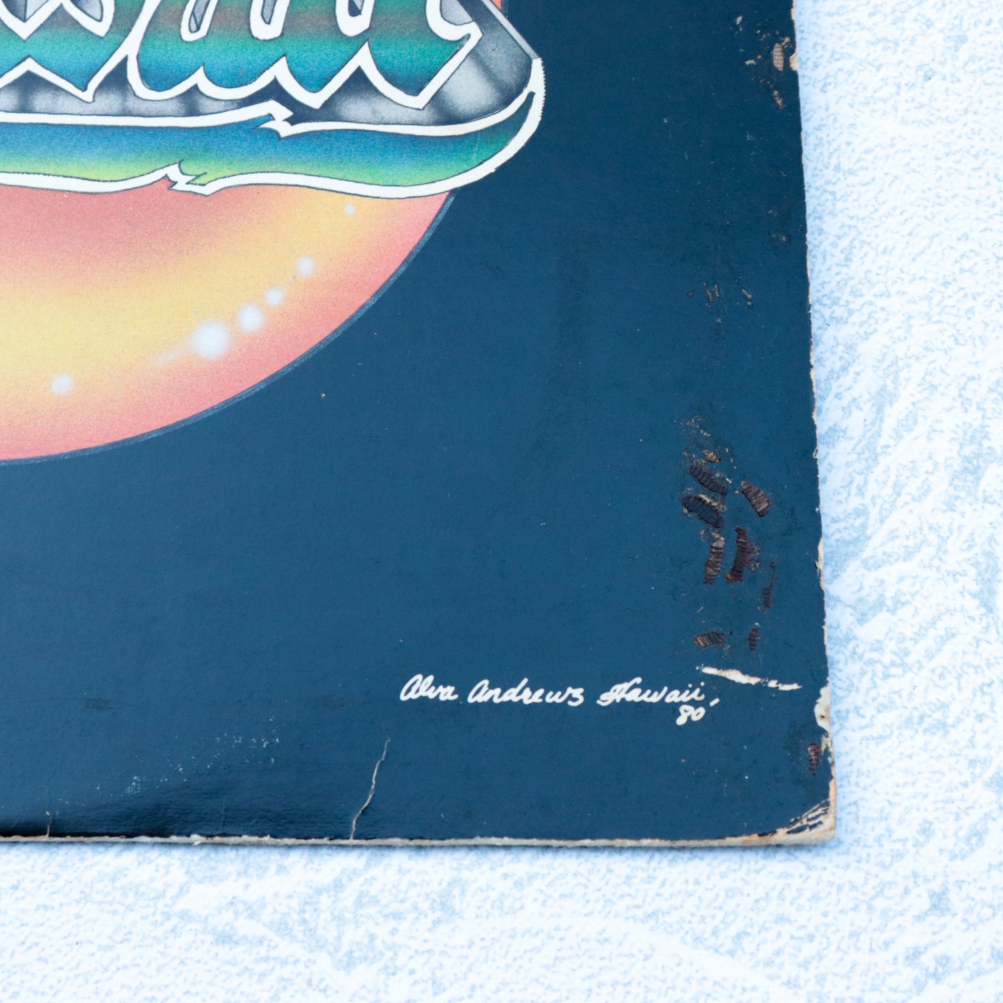 HAWAII / Out Of The Dark