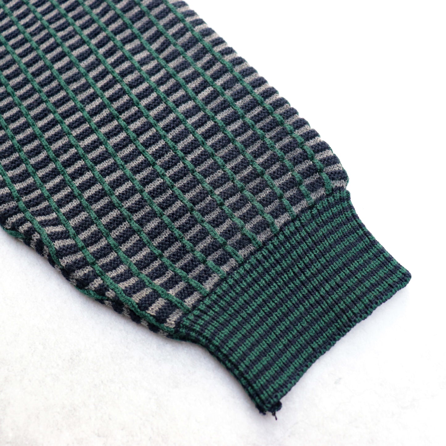 JANTZEN Pattern Knit