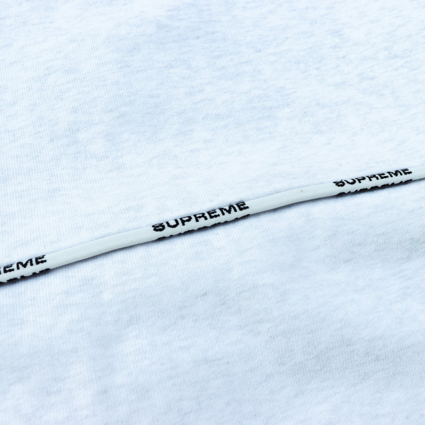 18SS Supreme Half Zip Sweat
