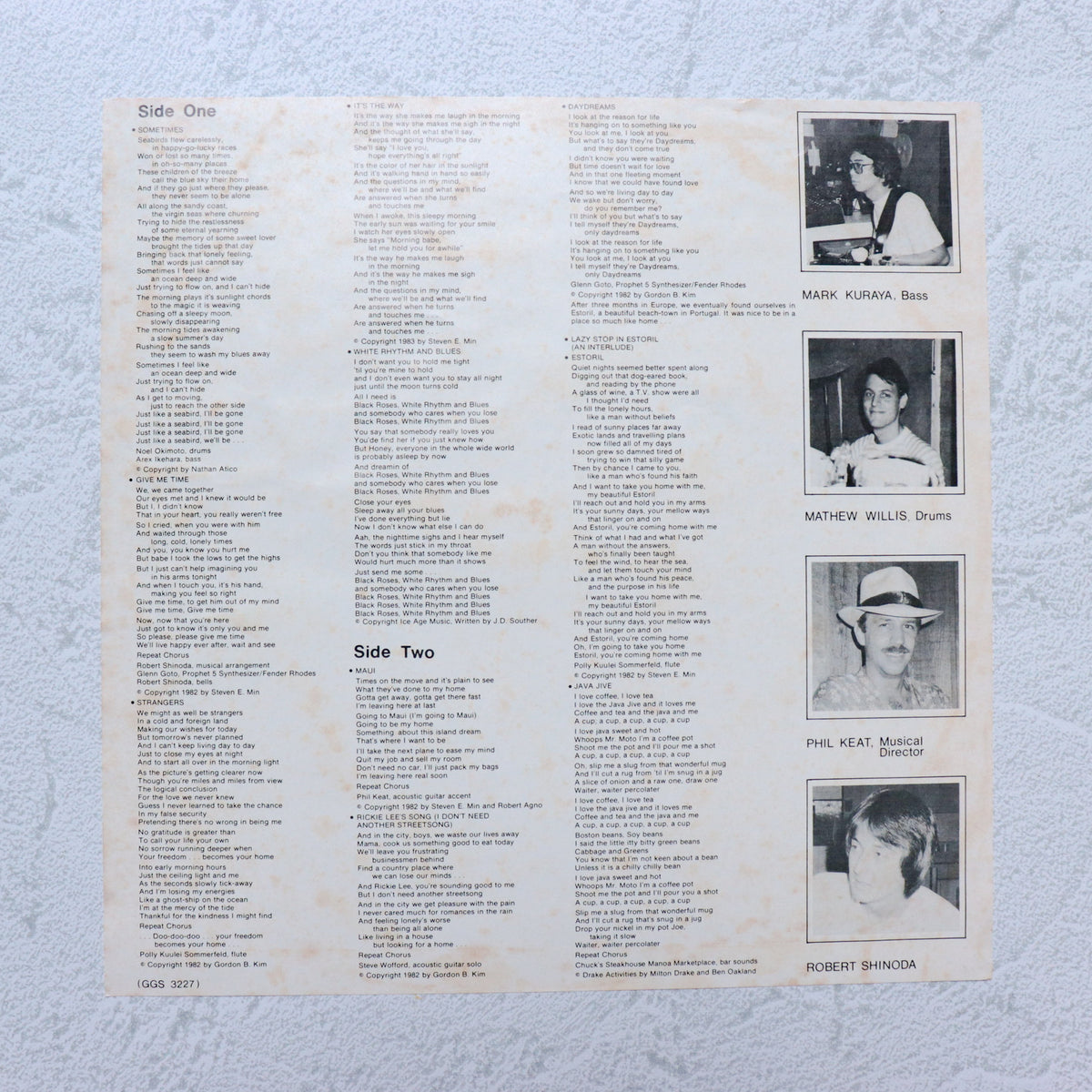 GEORGE STREET / Living On Daydreams