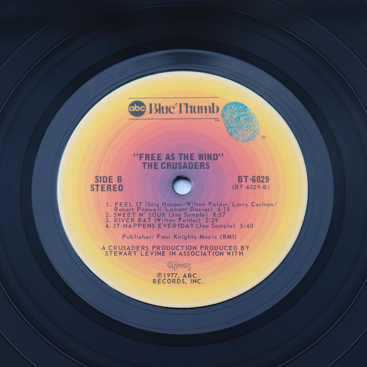 THE CRUSADERS / Free As The Wind